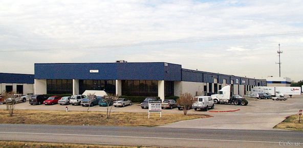 Air Freight I: 1200 Texan Trl, Grapevine, TX 76051